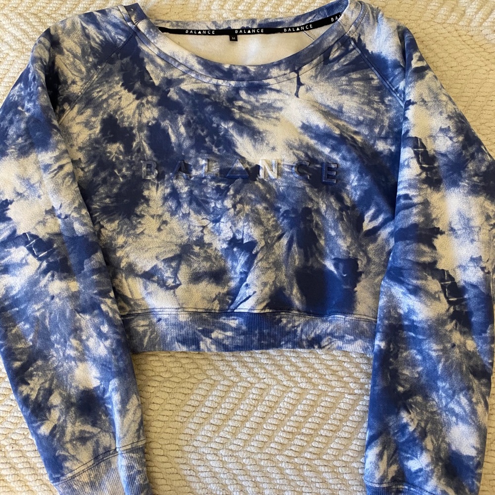 Balance Athletica-Essence crew cropped clarity
